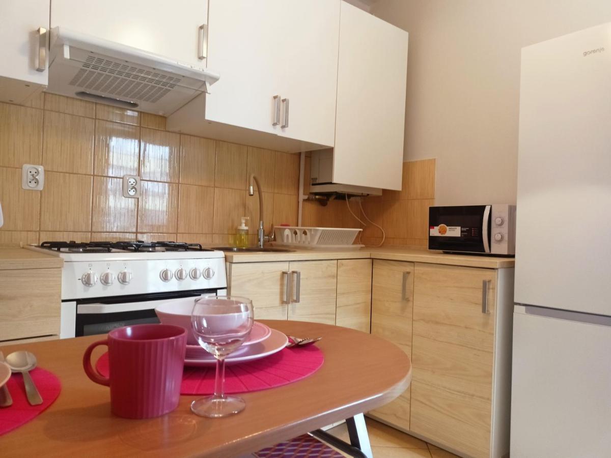 Apartament Malinowy Swietoduska 12 Lublin Exteriér fotografie