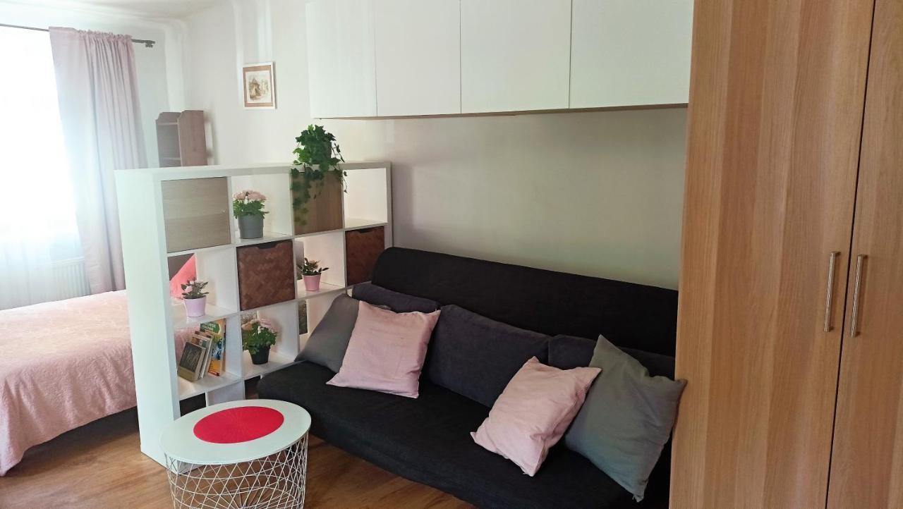 Apartament Malinowy Swietoduska 12 Lublin Exteriér fotografie